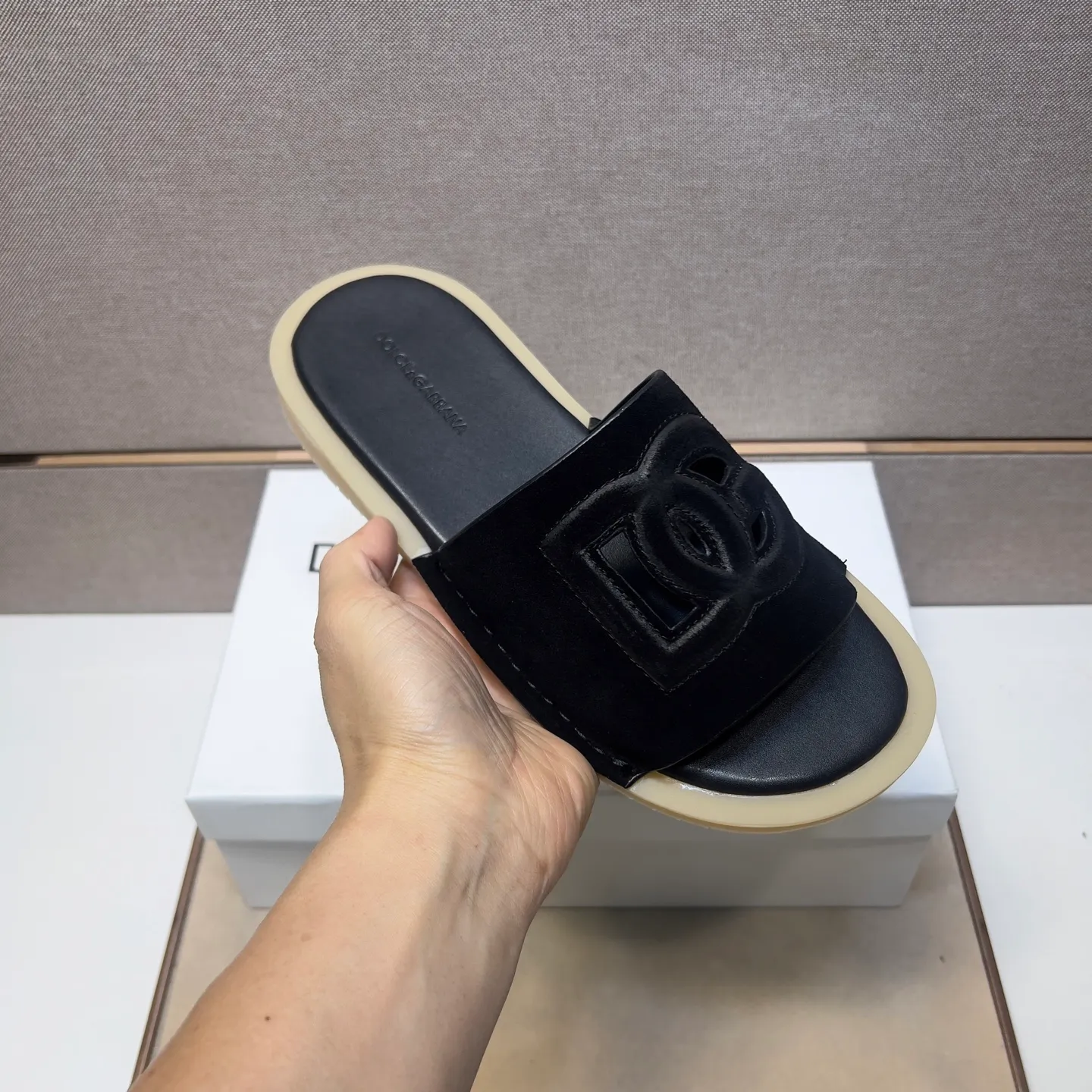 Men's men's shoes 💰pp340【DG～】Men's casual slippers 2025z cabinet sales simultaneously 🔶Size: 38-44#️⃣ 🔷5 colors🔜The upper is made of multi-material splicing➕Genuine leather lining, comfortable and breathable, sole: original comfortable, wear-resistant and non-slip outsole, ⚠️Real 📱Photographed🎬The real thing is better📢📢📢